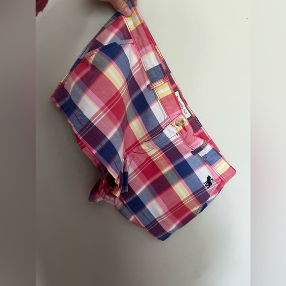 Plaid Abercrombie & Fitch Shorts - Picture 1 of 4